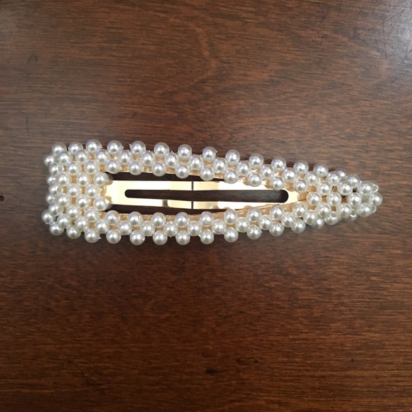New Pearl Hair Clip Snap Barrette 2 for $20 - Picture 2 of 3